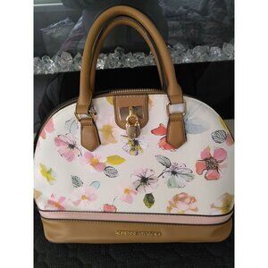 Adreienne Vittadini White Floral Bag